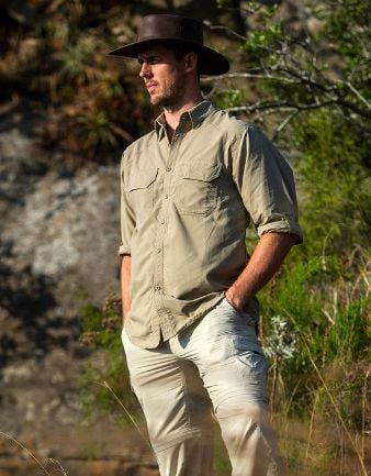 Stylish and comfortable Traveling Clothes for men to wear on safari